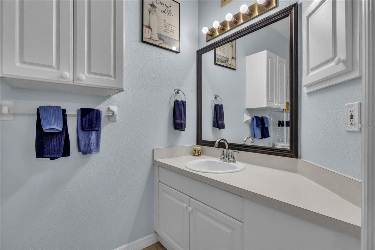 HERITAGE VILLAS AT HERITAGE OAK PARK - Residential