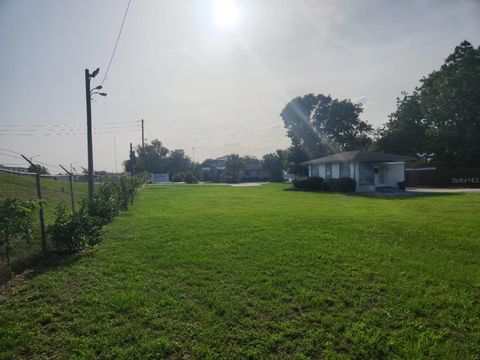 Tiny photo for 909 SW (hwy 200) 10th Street, Ocala, FL 34471 (MLS # OM703056)