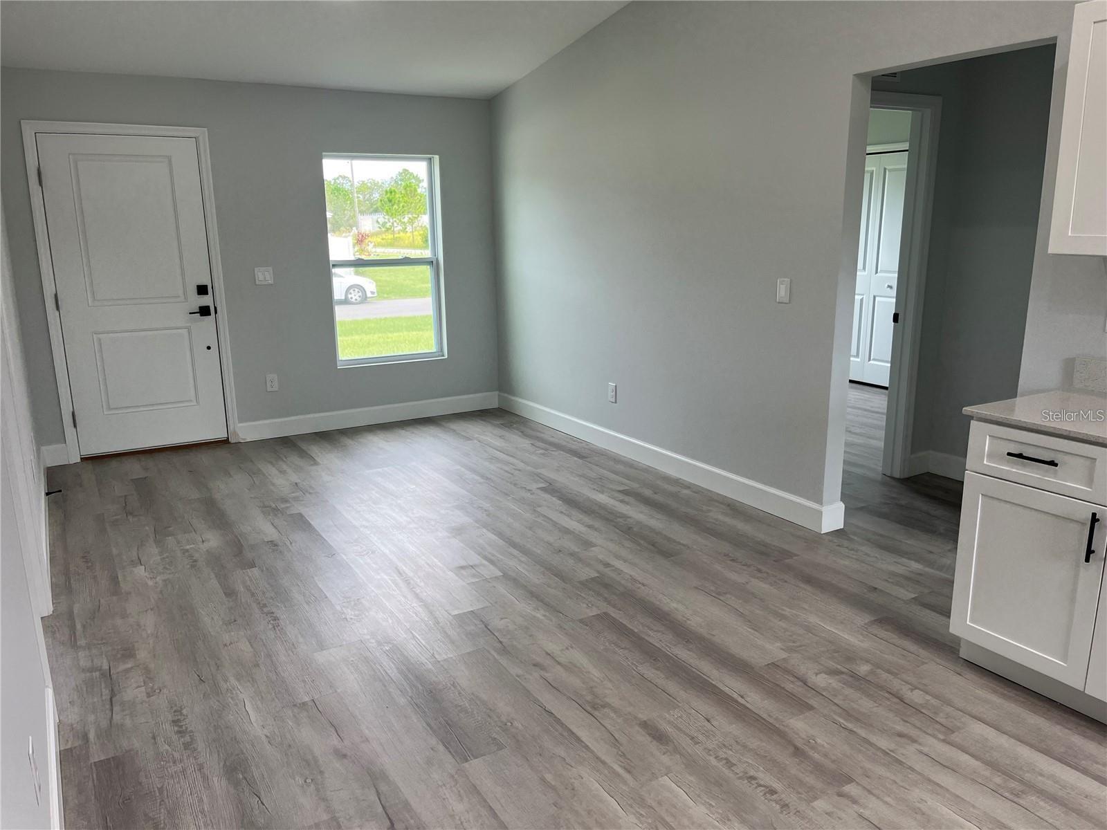 SUN N LAKE - Residential Lease