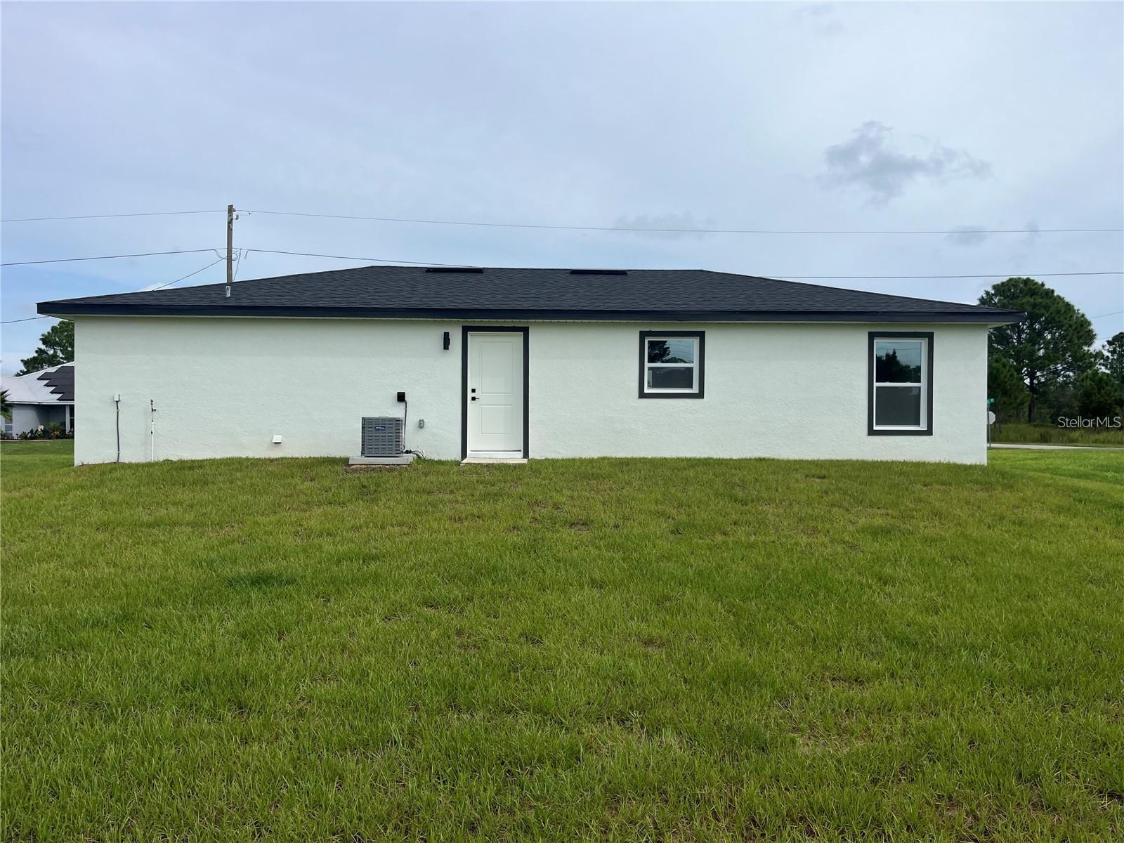 SUN N LAKE - Residential Lease