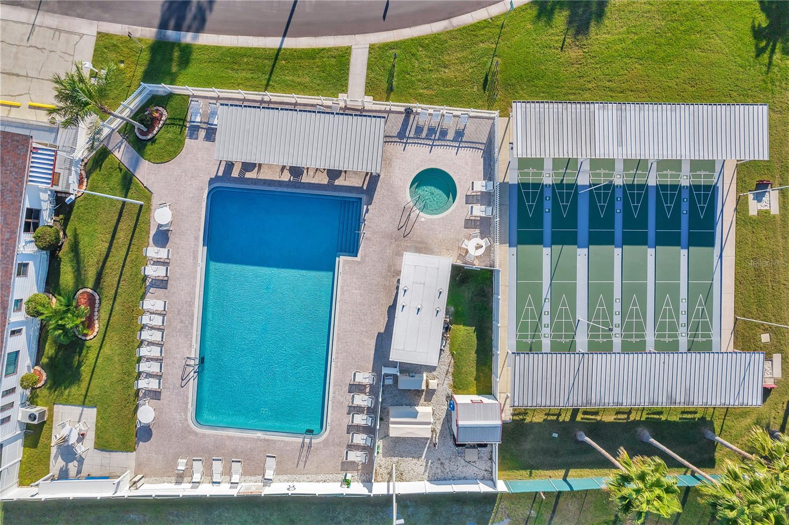 SENATE MANOR - Residential Lease