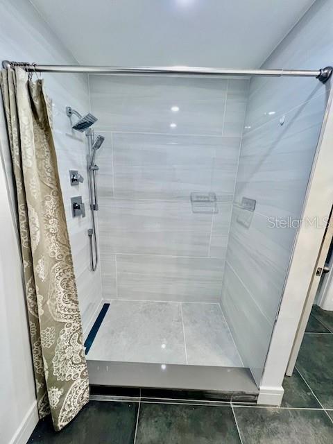 SENATE MANOR - Residential Lease