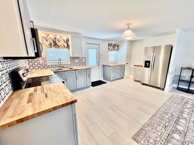 SENATE MANOR - Residential Lease