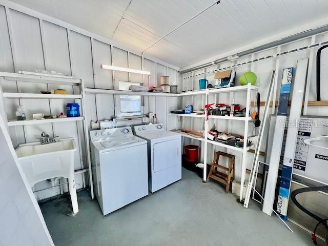 SENATE MANOR - Residential Lease