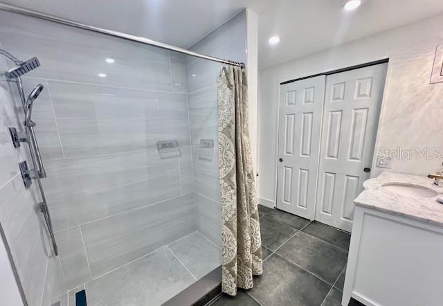 SENATE MANOR - Residential Lease