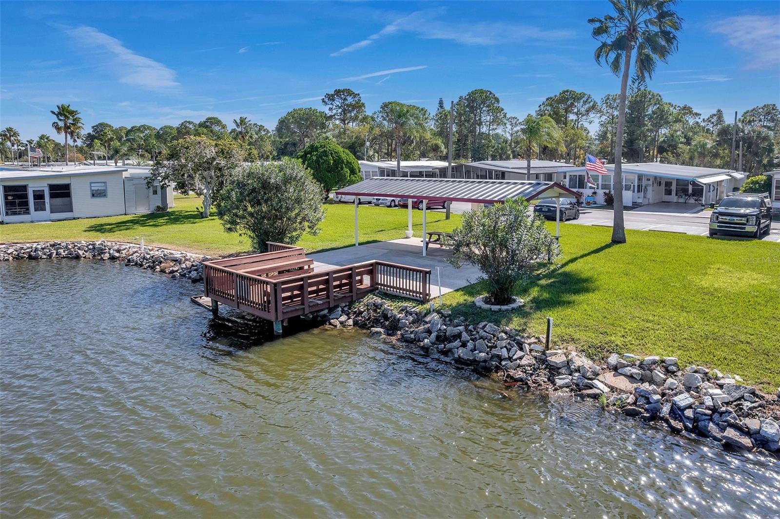 SENATE MANOR - Residential Lease