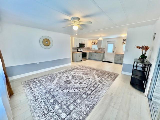 SENATE MANOR - Residential Lease