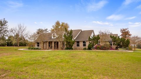 Tiny photo for 22435 County Road 455, Howey In The Hills, FL 34737 (MLS # G5109527)