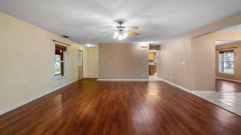 Tiny photo for 22435 County Road 455, Howey In The Hills, FL 34737 (MLS # G5109527)