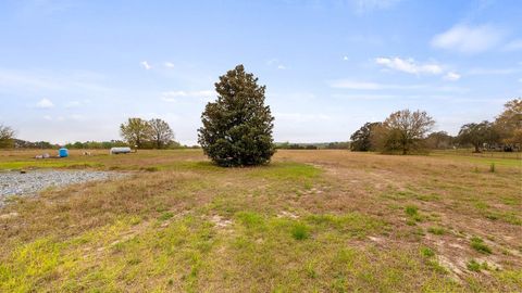 Tiny photo for 22435 County Road 455, Howey In The Hills, FL 34737 (MLS # G5109527)