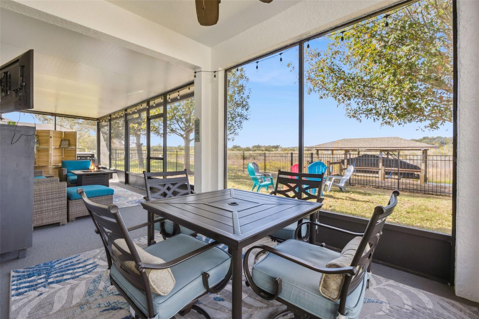 WATERSIDE POINTE - Residential