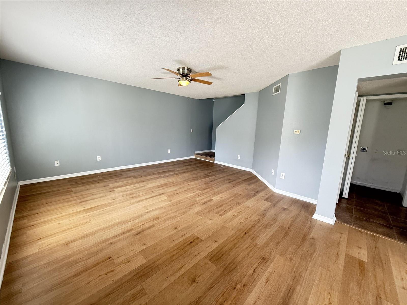 PROVIDENCE TWNHMS PH 3 - Residential Lease