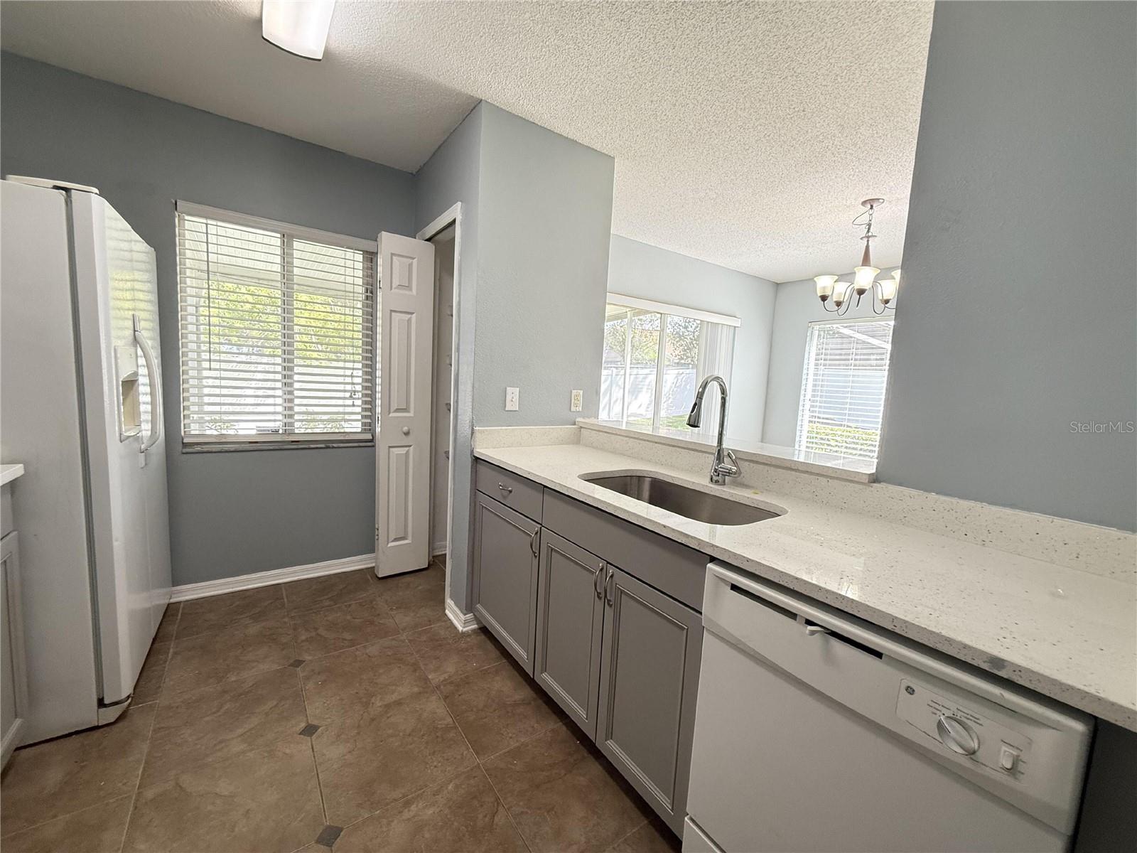 PROVIDENCE TWNHMS PH 3 - Residential Lease