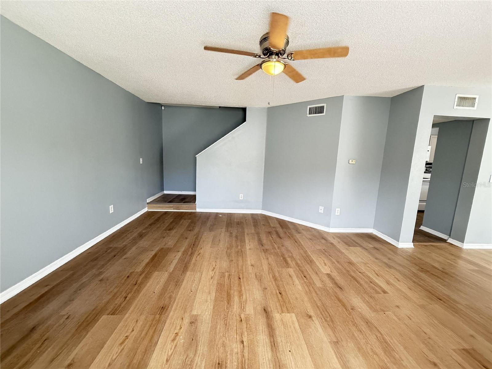 PROVIDENCE TWNHMS PH 3 - Residential Lease