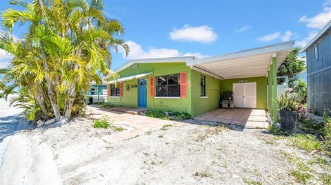 121 86TH TERRACE TREASURE ISLAND FL 33706