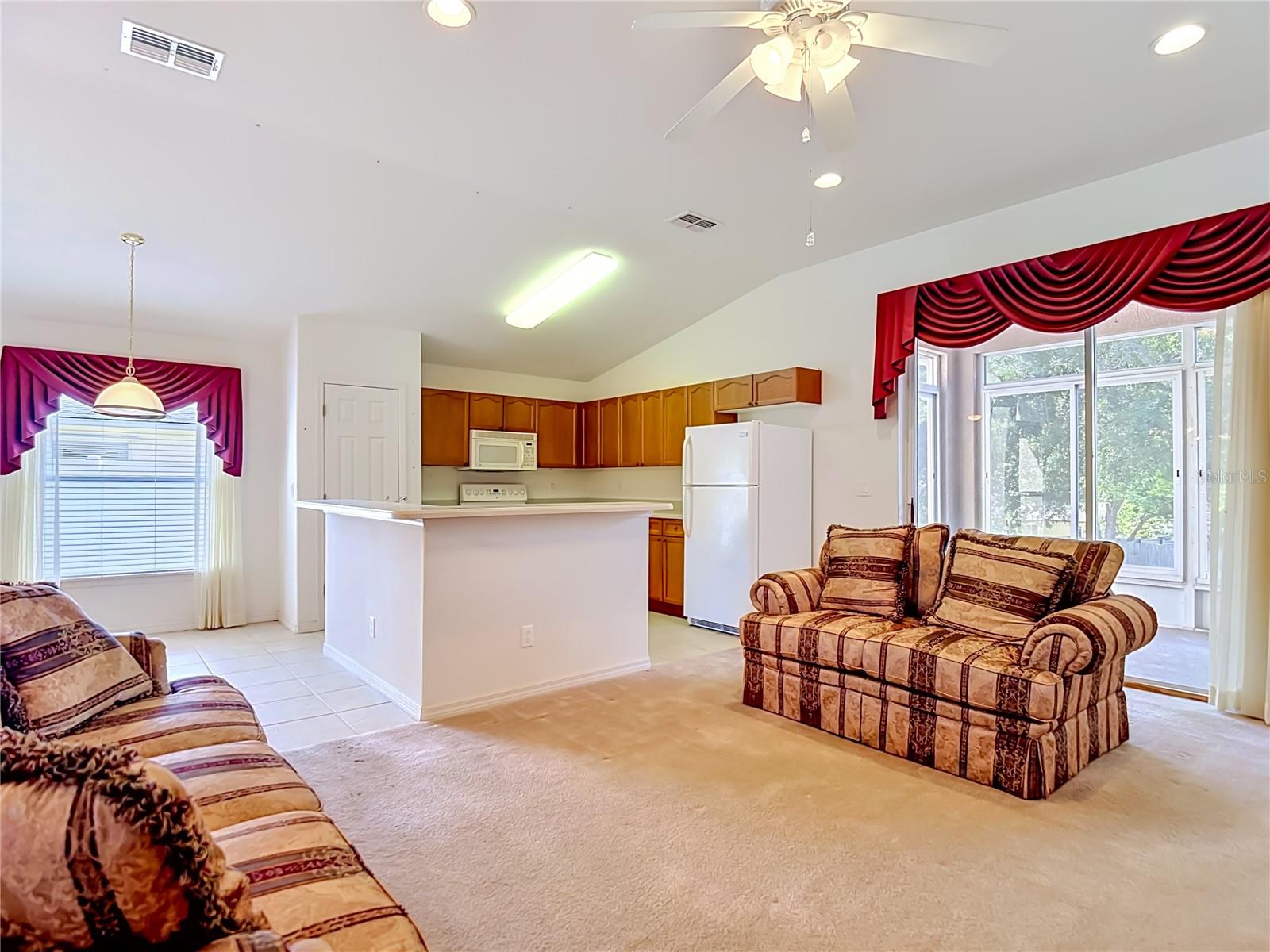 SPRING HILL - Residential