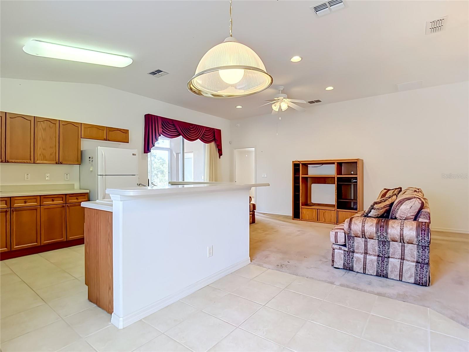 SPRING HILL - Residential