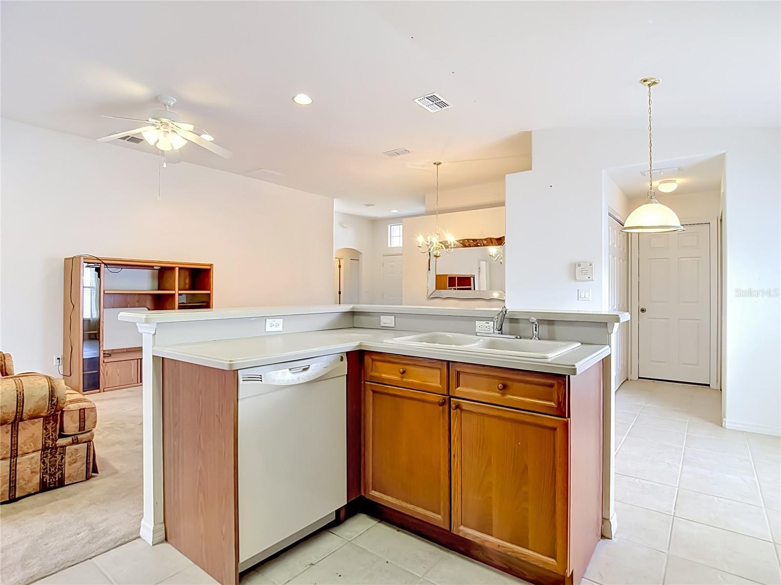 SPRING HILL - Residential