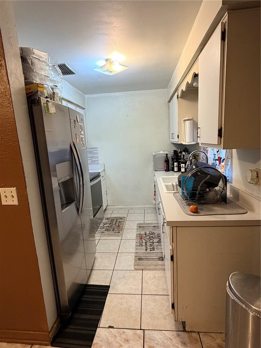 GROVE VILLA - Residential