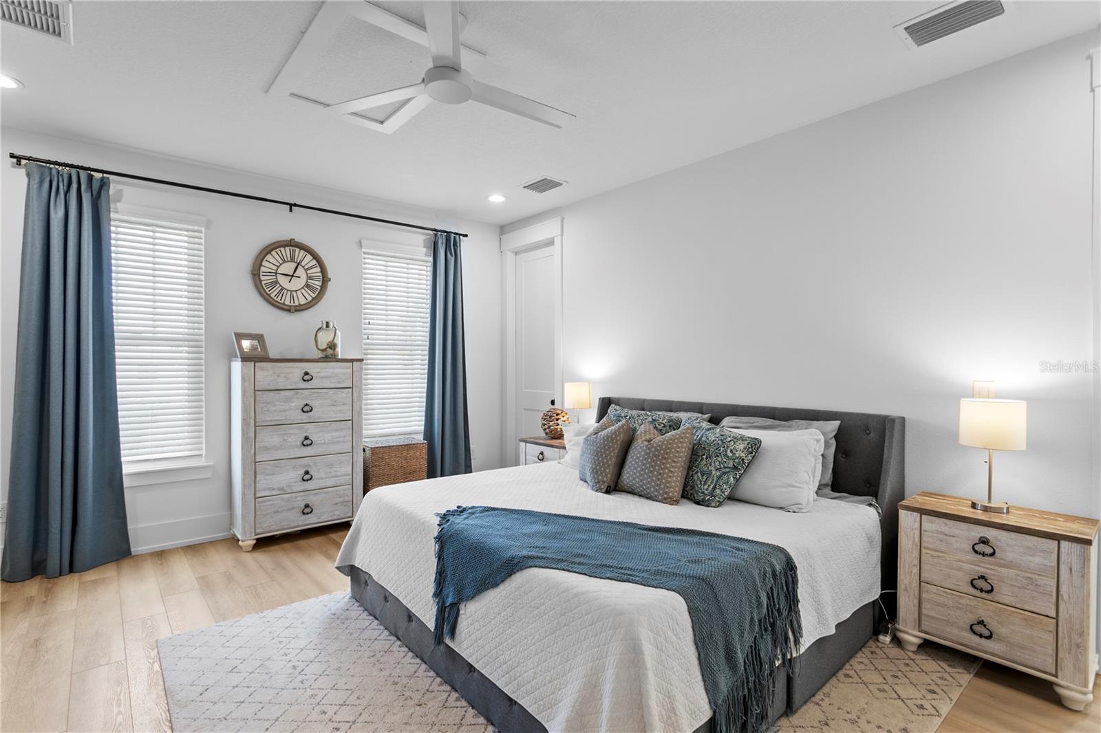 ROYAL POINCIANA - Residential