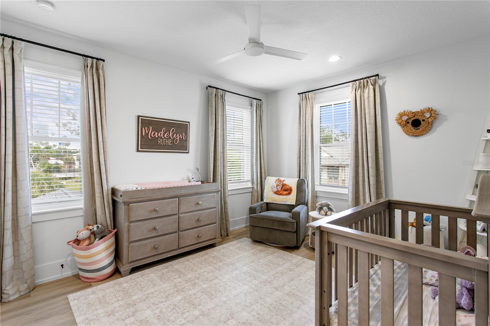 ROYAL POINCIANA - Residential