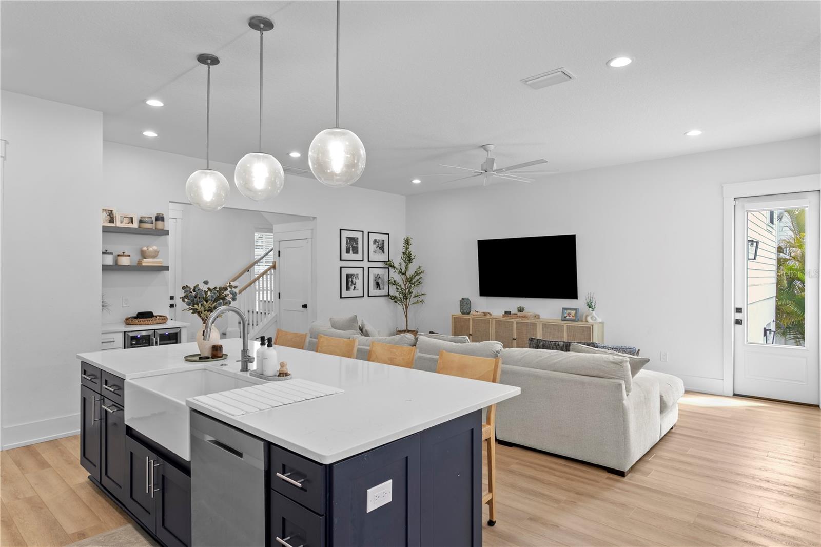 ROYAL POINCIANA - Residential