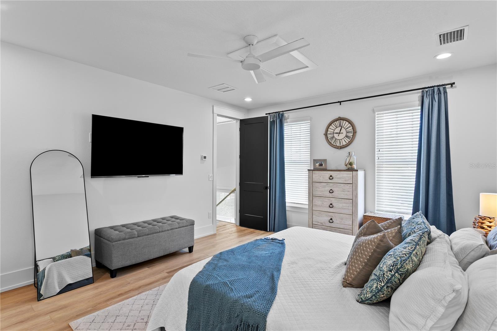 ROYAL POINCIANA - Residential