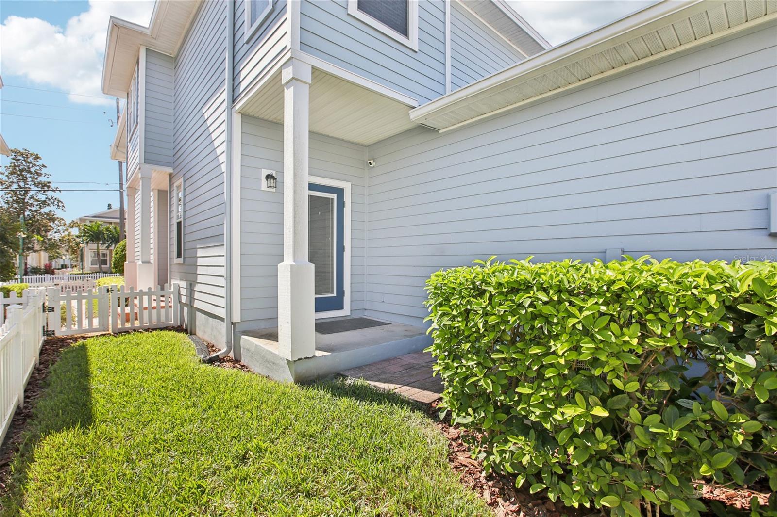 WEST BAY VILLAGE - Residential