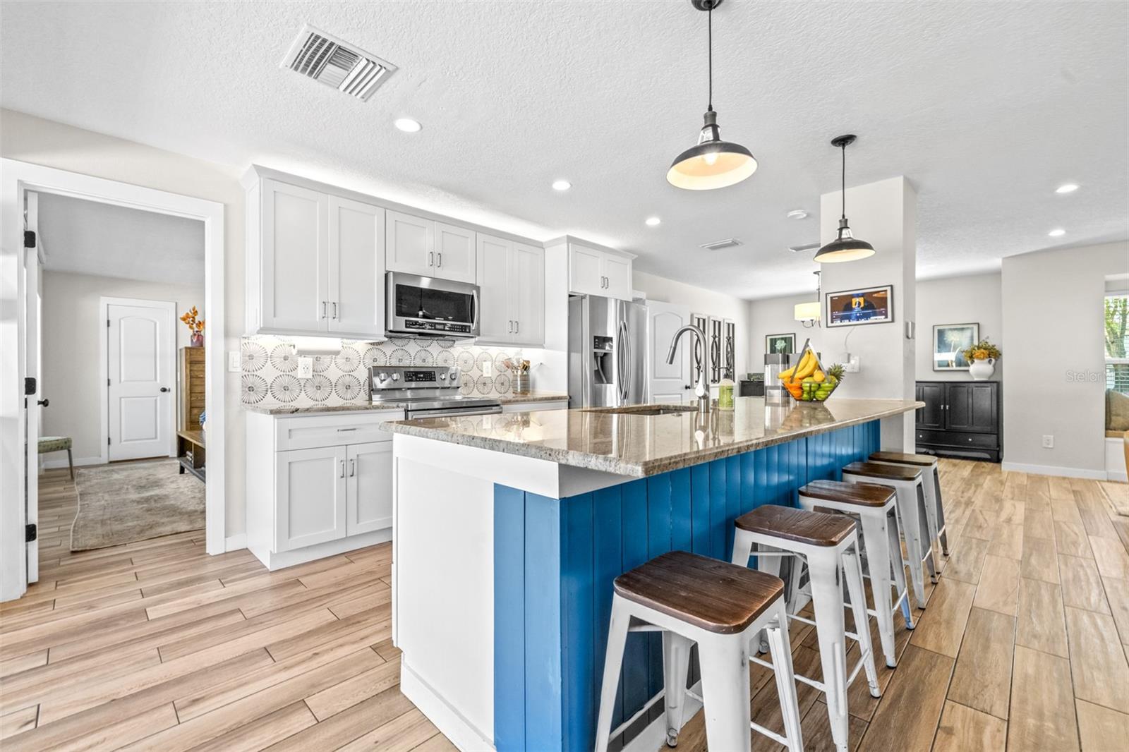 6126 NATIVE WOODS DRIVE