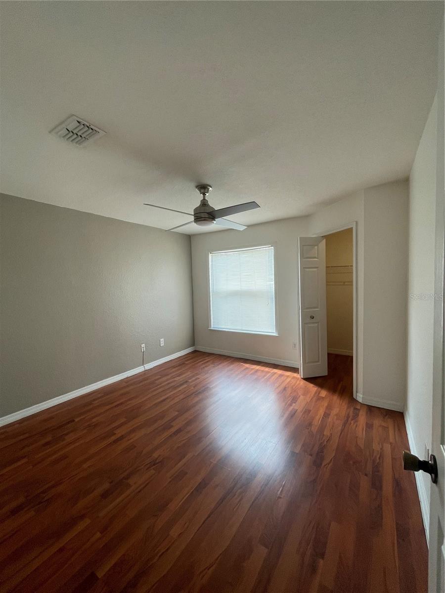 SANDLAKE PRIVATE RESIDENCES - Residential Lease
