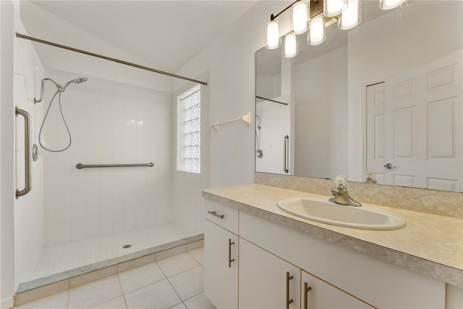 BRADEN RIVER OAKS - Residential