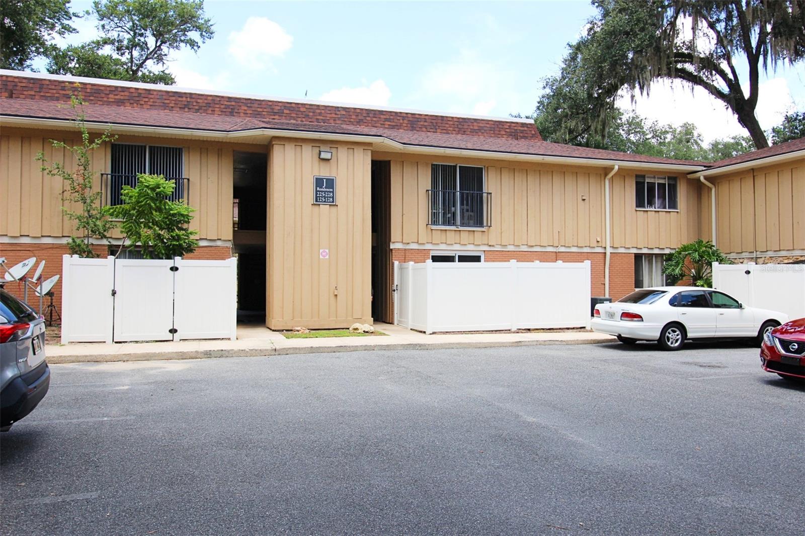 This practical, efficient one bedroom unit is one of few in Hawthorne Reserve with a private concrete patio! The community offers a swimming pool, clubhouse, tennis, basketball, fitness center, grilling stations, gazebos, and tranquil common areas. The RTS bus stop provides easy access to UF, UF Health, VA Hospital, HCA, downtown Gainesville, Butler Plaza, and Celebration Point.