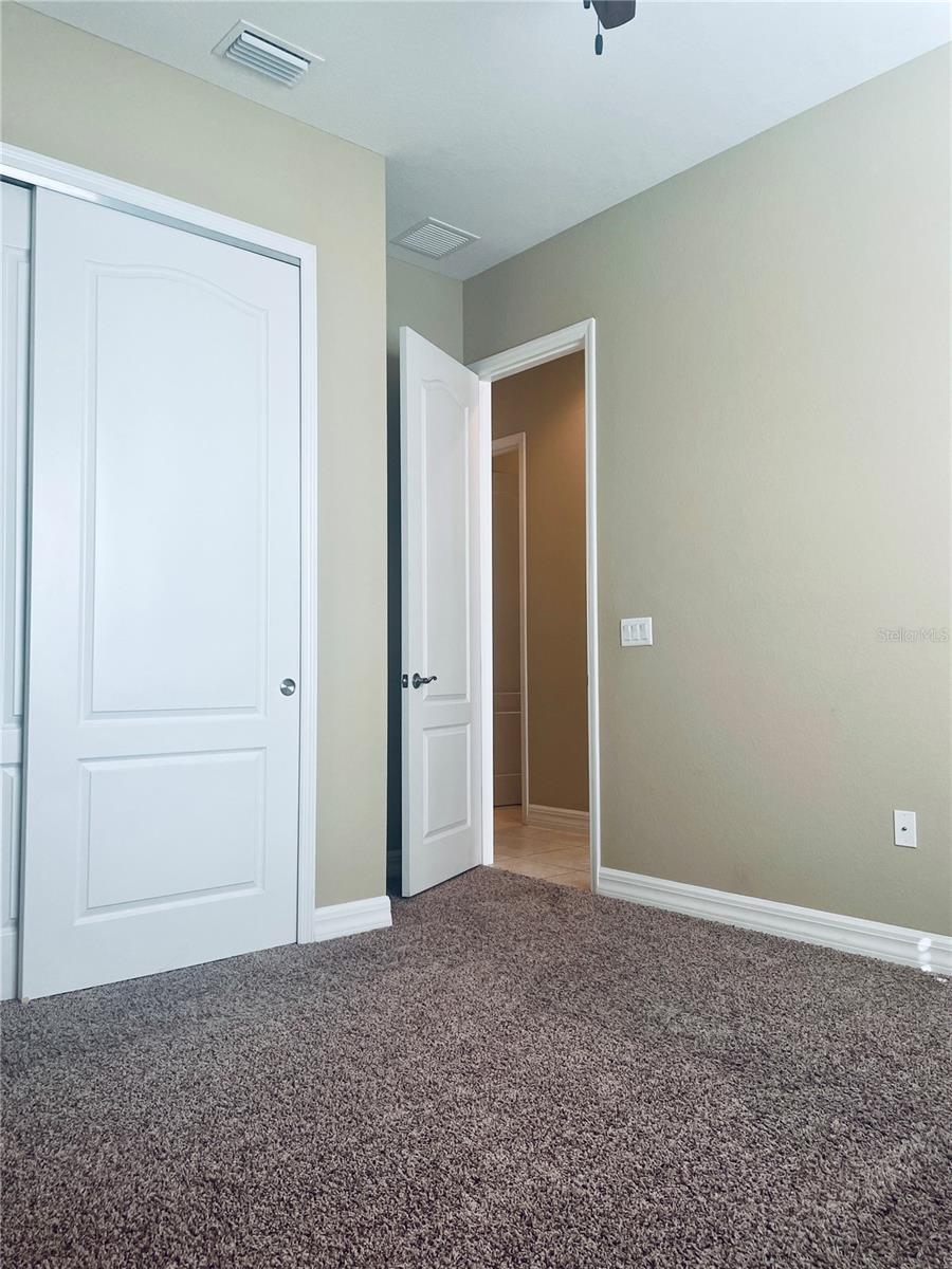 WOODLAND LAKES PRESERVE - Residential Lease