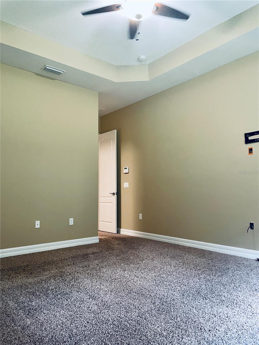 WOODLAND LAKES PRESERVE - Residential Lease