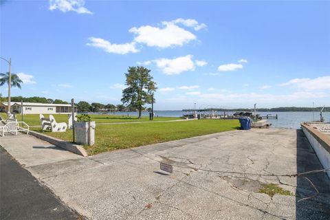 A home in PALM HARBOR