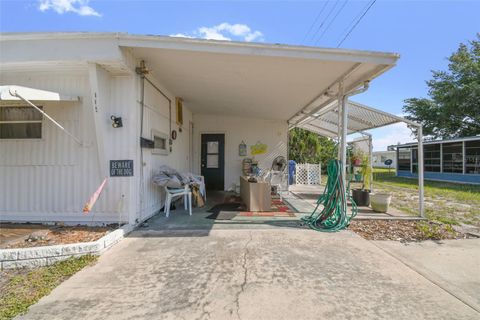 A home in PALM HARBOR