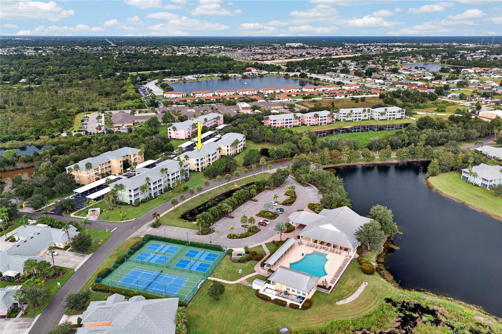 2060 WILLOW HAMMOCK CIRCLE 207, PUNTA GORDA, FL, 33983 1 2060 WILLOW HAMMOCK CIRCLE 207