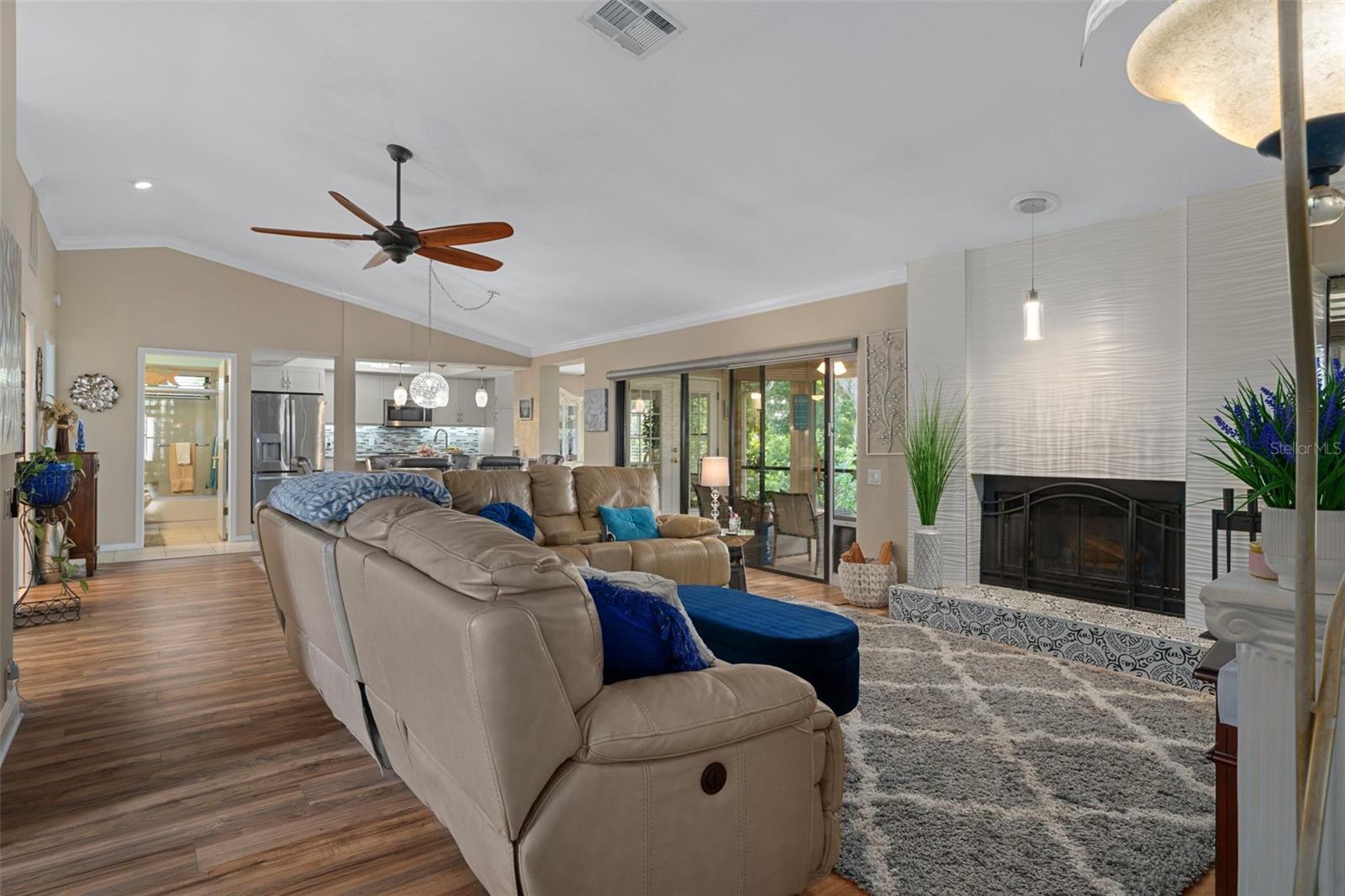 WINDRIDGE GULF TRACE - Residential
