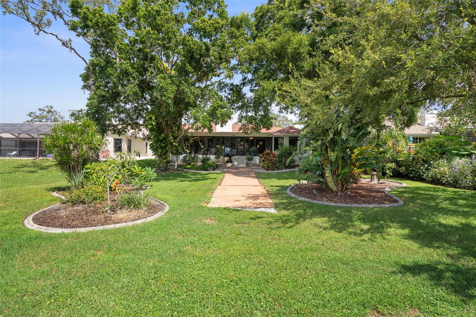 WINDRIDGE GULF TRACE - Residential