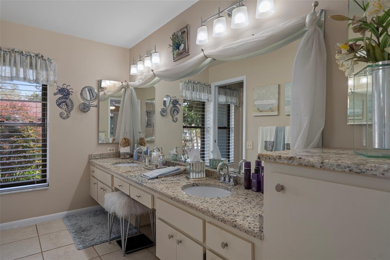 WINDRIDGE GULF TRACE - Residential