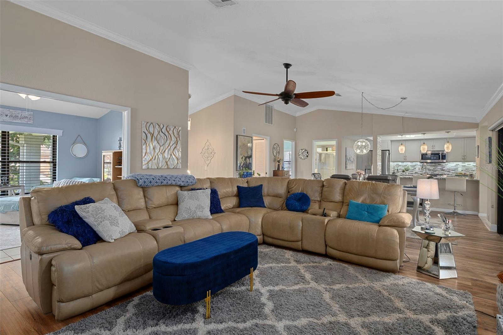 WINDRIDGE GULF TRACE - Residential