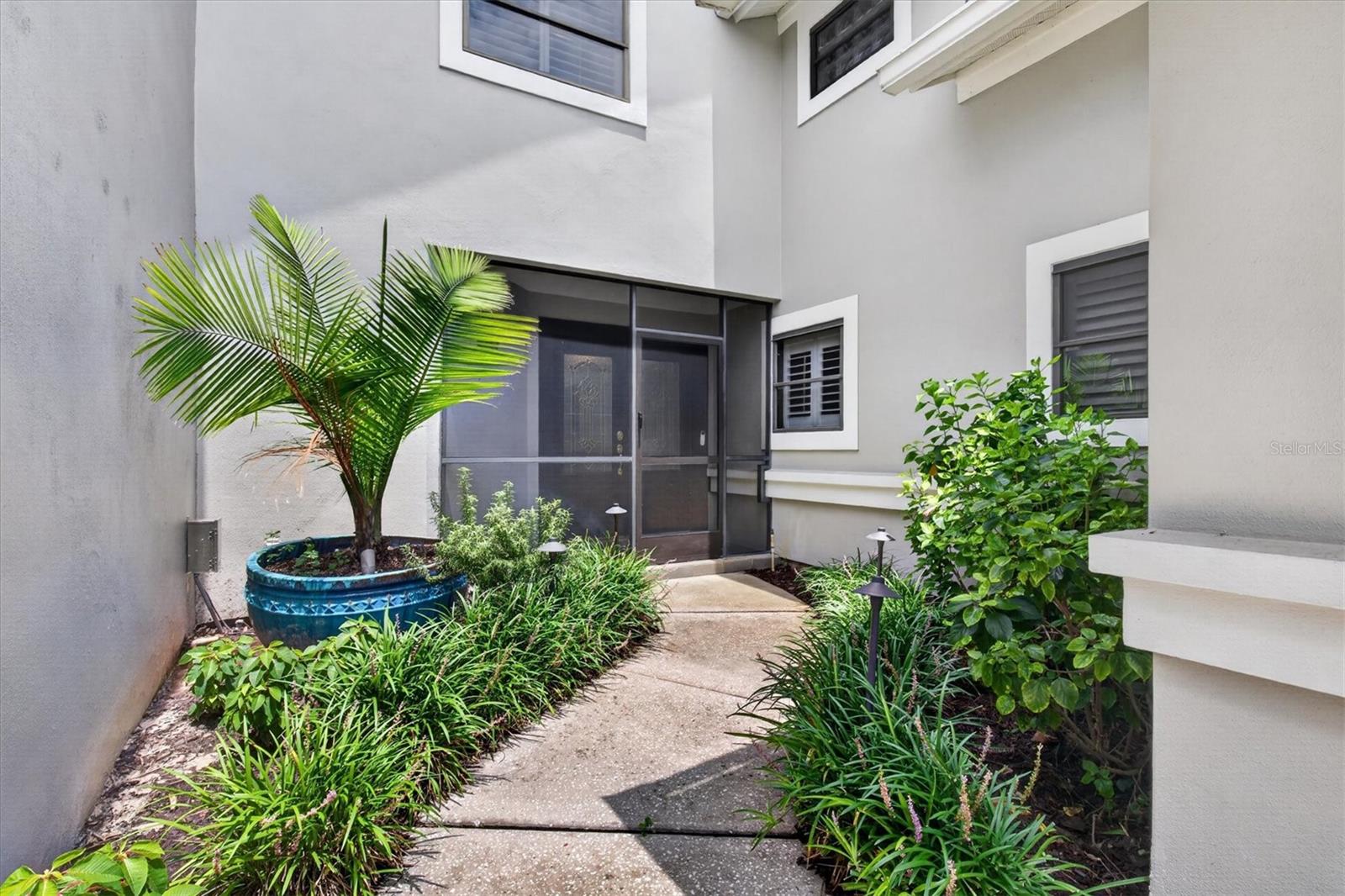 2631 ROYAL LIVERPOOL DRIVE