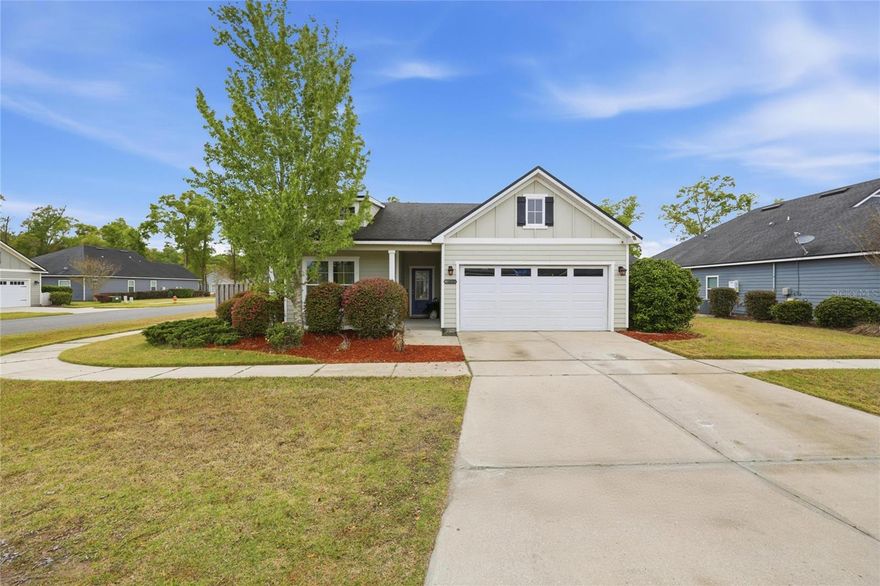 Well-kept corner lot home in Oak Ridge at High Springs, ideally located just off 441 between Alachua and High Springs with easy access to I-75 and a quick drive into Gainesville.This 3-bedroom, 2-bath home offers a spacious living and dining area that flows nicely into the kitchen, which features granite countertops, stainless steel appliances, and a large breakfast bar—great for everyday living or having people over.The backyard is fully fenced with a patio just off the back of the house, giving you a solid outdoor space to relax or entertain. The neighborhood has sidewalks throughout, making it easy for evening walks or getting outside.The primary bedroom includes a generously sized walk-in closet, and both bathrooms feature tile flooring. Additional highlights include Hardie board exterior siding and a sprinkler system already in place.A really solid home in a convenient location—worth taking a look.

Some images may be virtually staged and/or digitally enhanced.