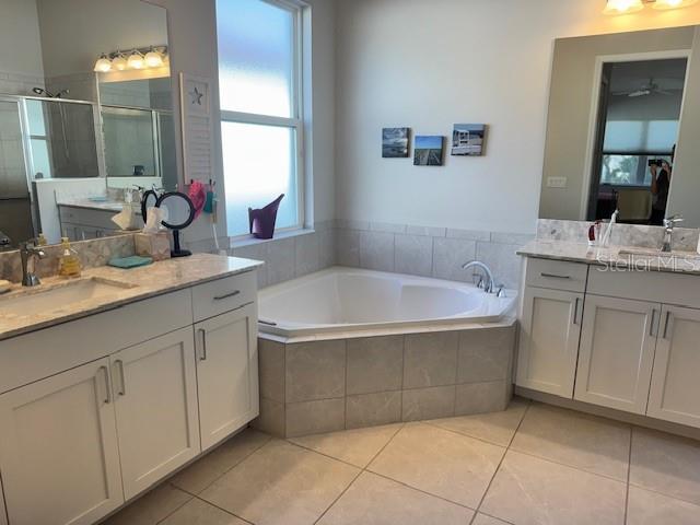 LEGENDS BAY - Residential