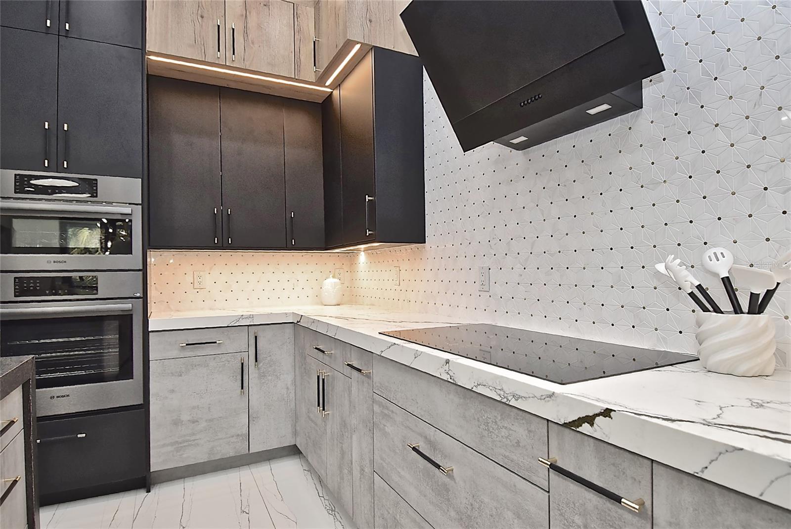 BLACKBURN RDG ADD - Residential