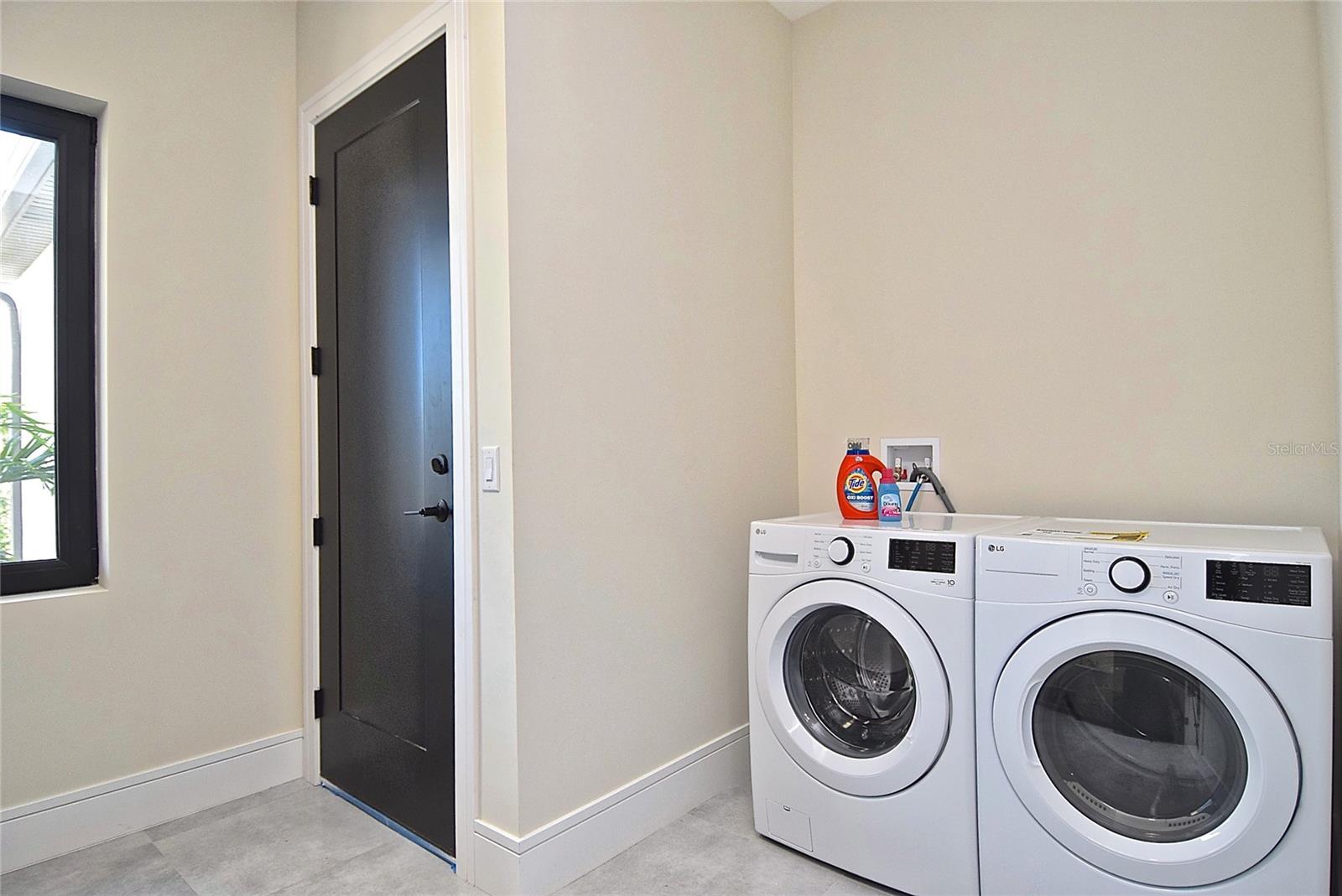 BLACKBURN RDG ADD - Residential