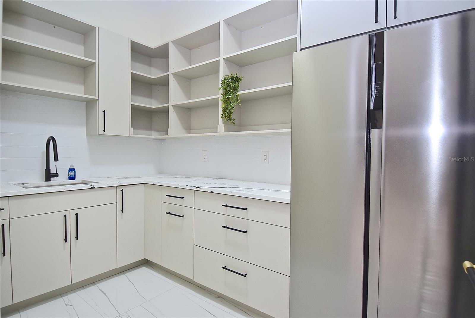 BLACKBURN RDG ADD - Residential