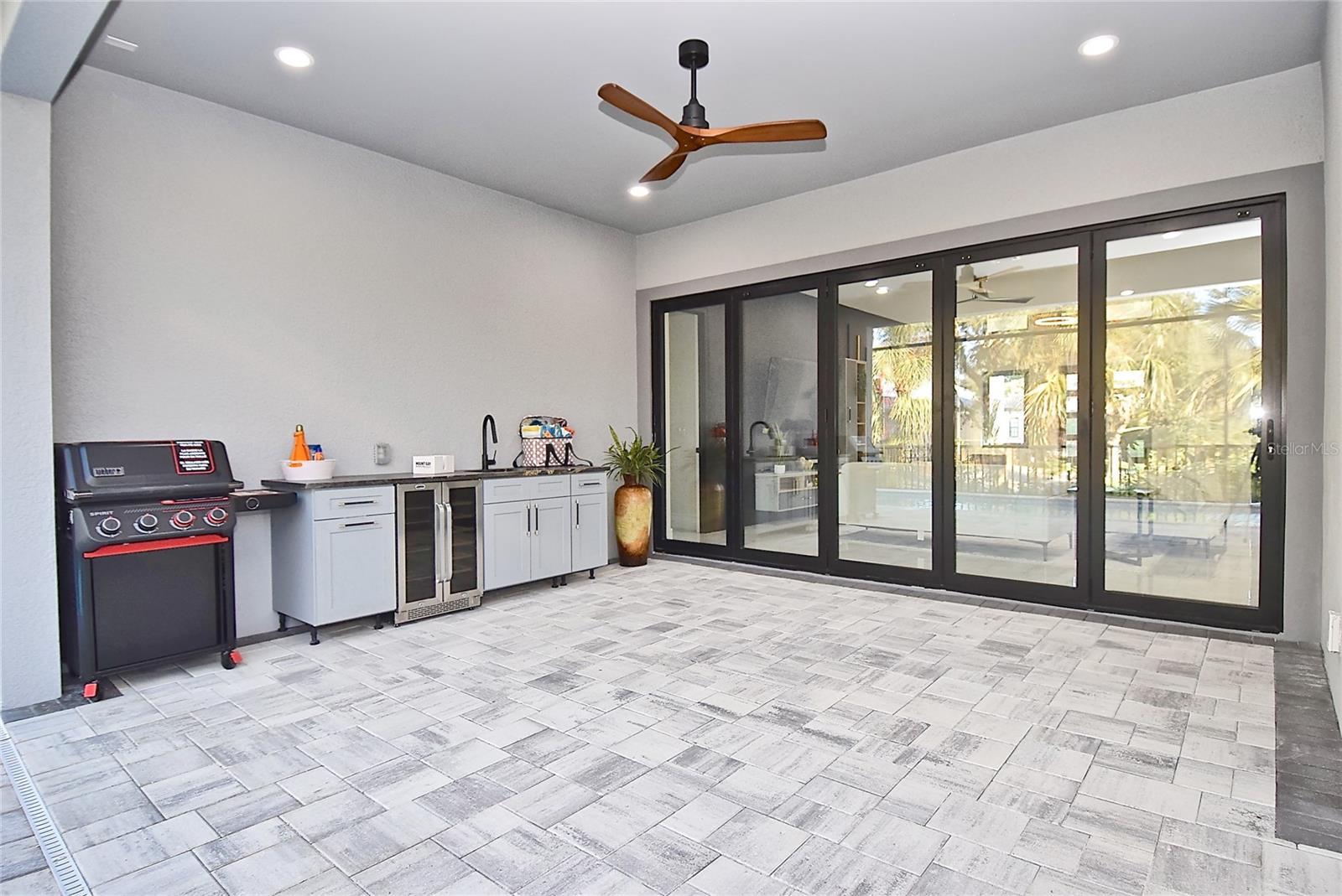 BLACKBURN RDG ADD - Residential