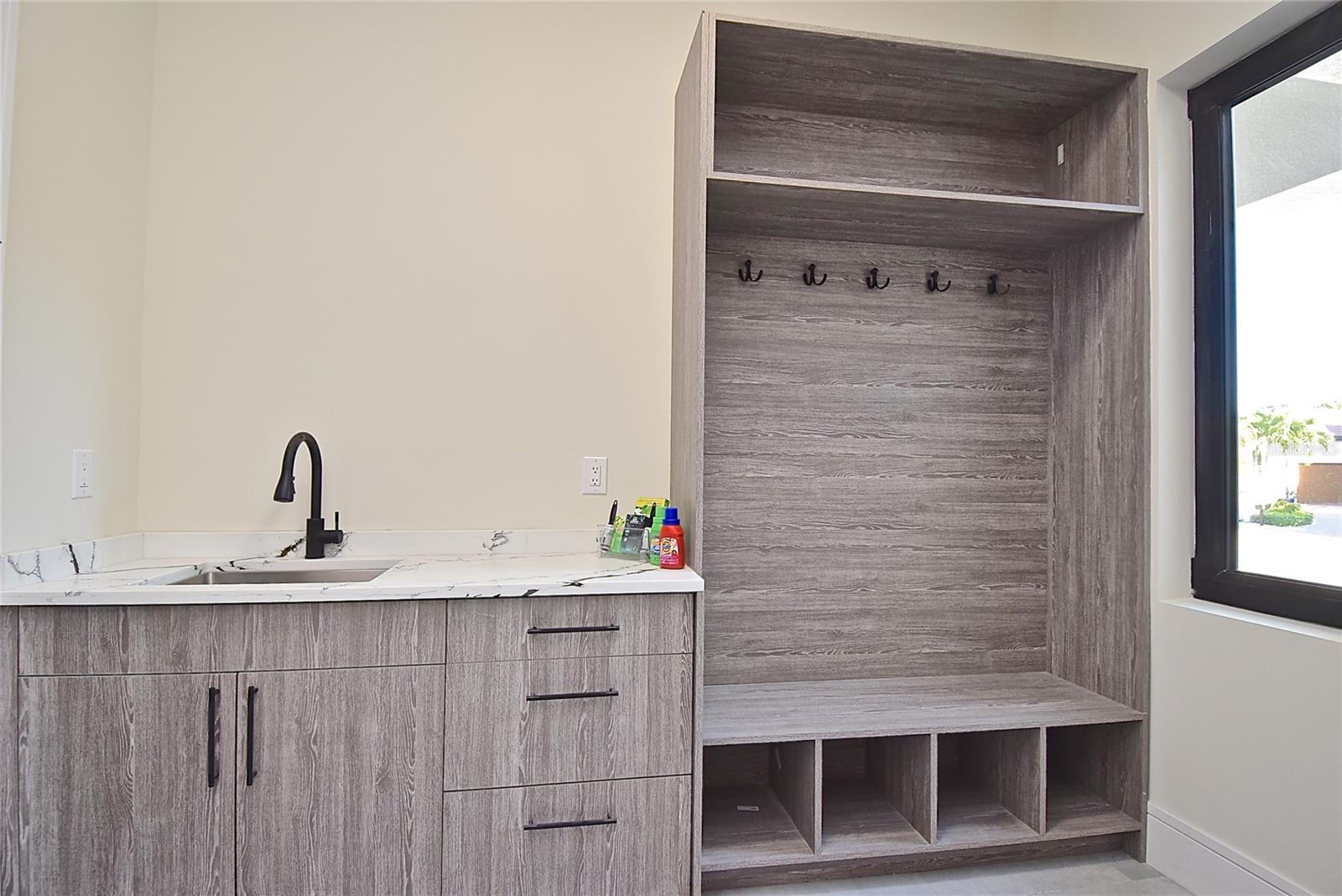 BLACKBURN RDG ADD - Residential