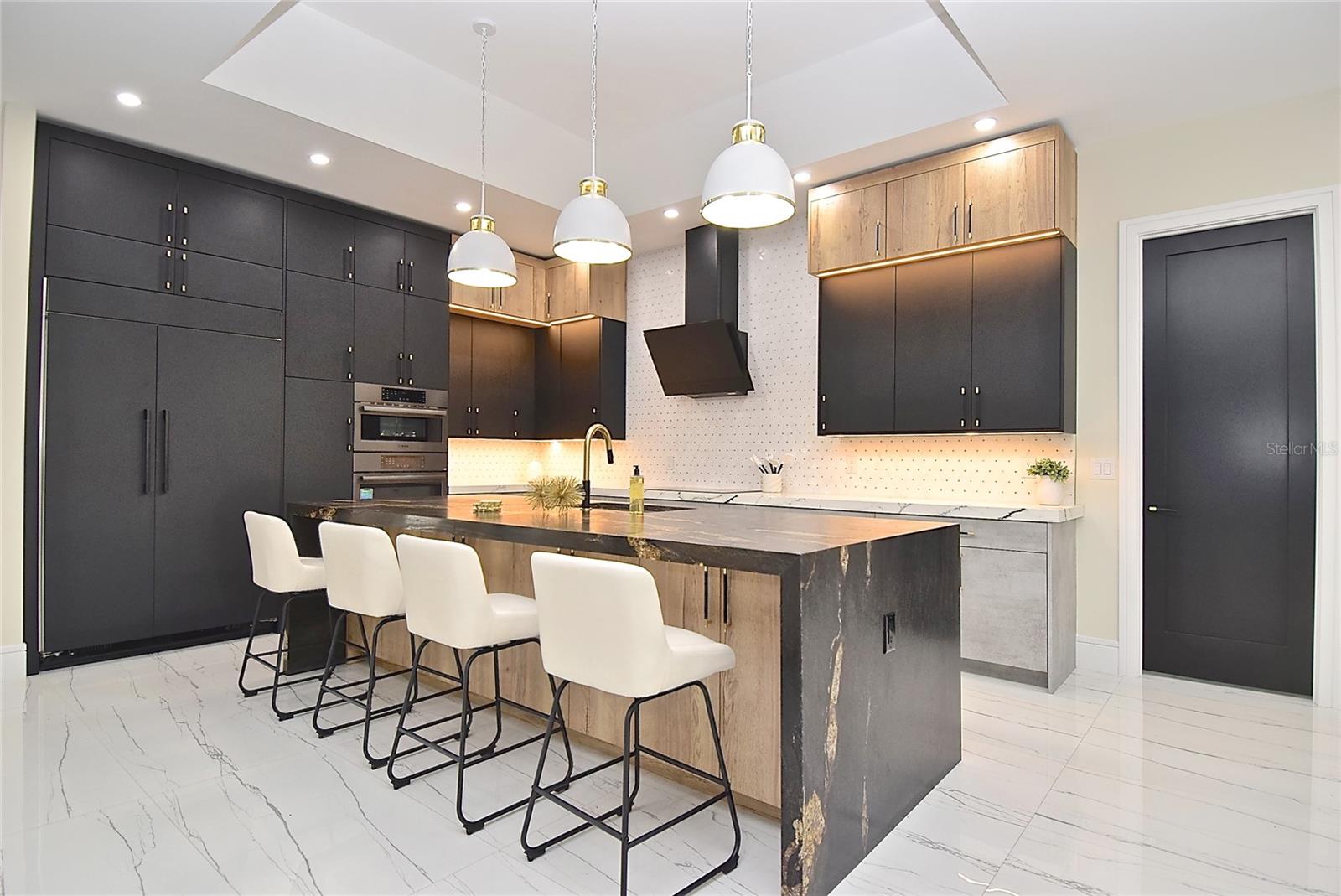 BLACKBURN RDG ADD - Residential